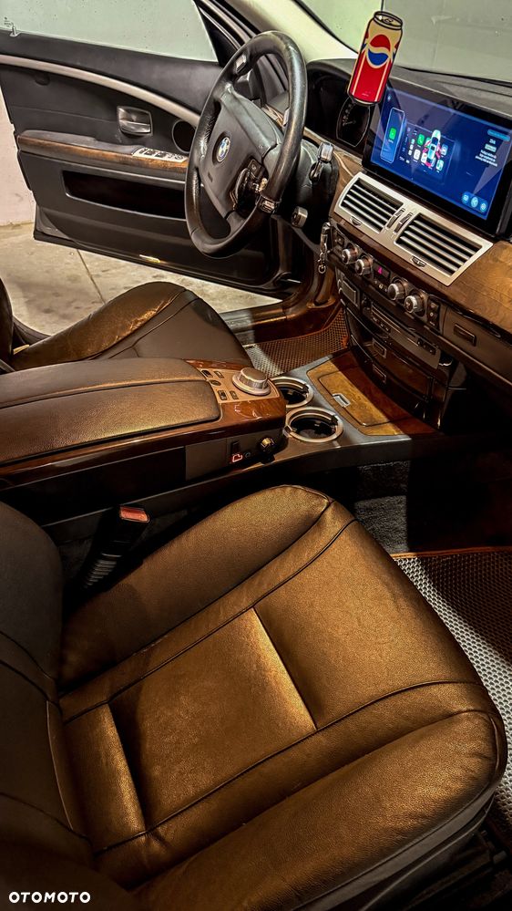 BMW Seria 7 730d - 27