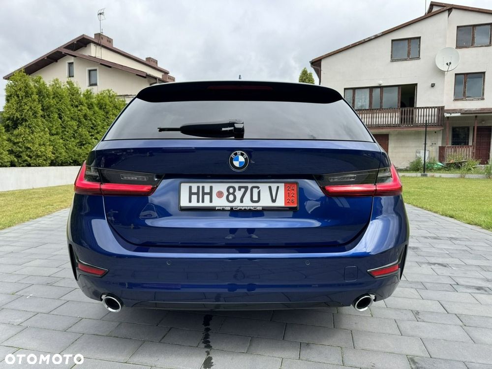 BMW Seria 3 320d Sport Line Shadow sport - 7