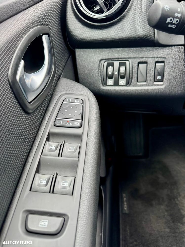 Renault Clio (Energy) dCi 90 EDC Bose Edition - 34