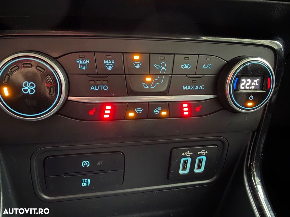 Ford EcoSport 1.5 EcoBlue Titanium - 13