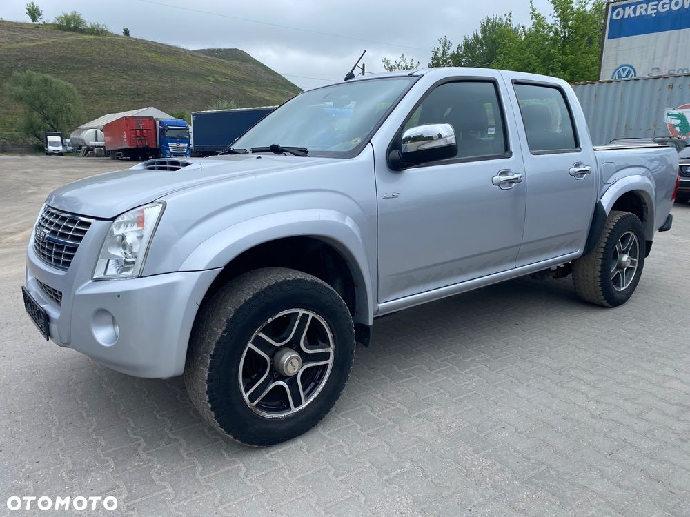 Isuzu D-Max 4x4 Double Cab Custom - 9