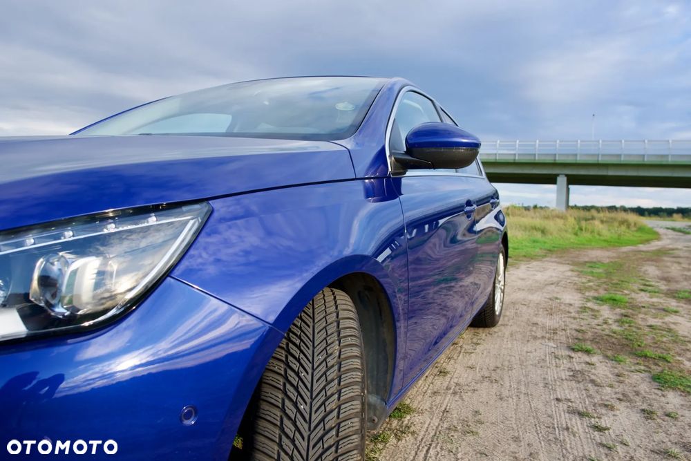 Peugeot 308 1.2 PureTech GPF Allure Pack S&S - 8
