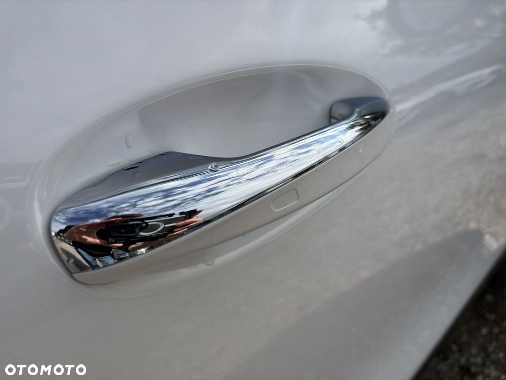 Mercedes-Benz EQA 250 66.5kWh Electric Art - 19