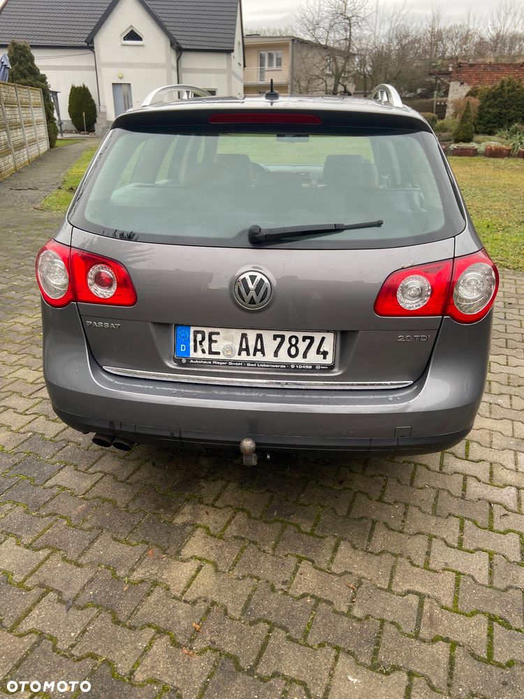 Volkswagen Passat 2.0 TDI DPF DSG Highline - 5