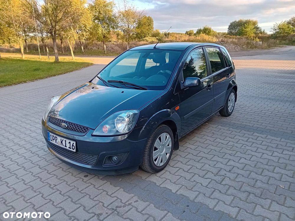 Ford Fiesta 1.4 Ambiente - 1