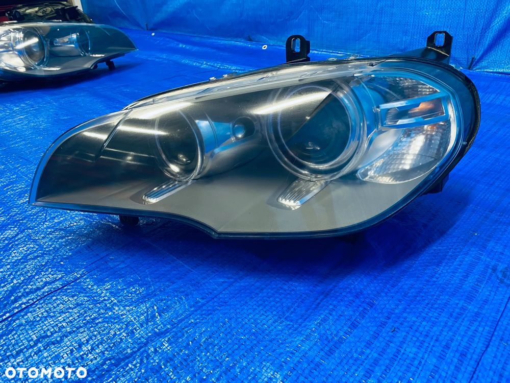 REFLEKTOR LAMPA LEWA PRAWA LEWY PRAWY PRZÓD PRZEDNIA XENON KSENON BI-XENON NIESKRĘTNY LCI BMW X5 E70 LIFT 11R ; 7240787 7240788 63117240787 63117240788 ORYGINAŁ EUROPA - 15