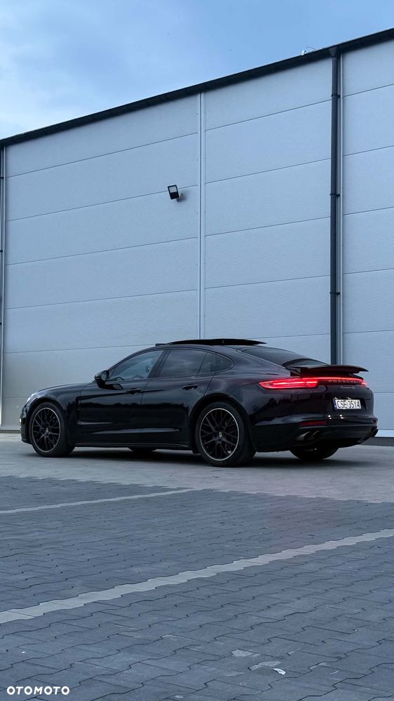 Porsche Panamera 4S - 18