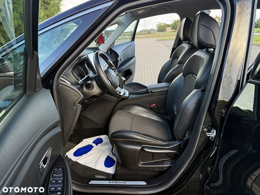 Renault Grand Scenic dCi 130 FAP Start & Stop Bose Edition - 28