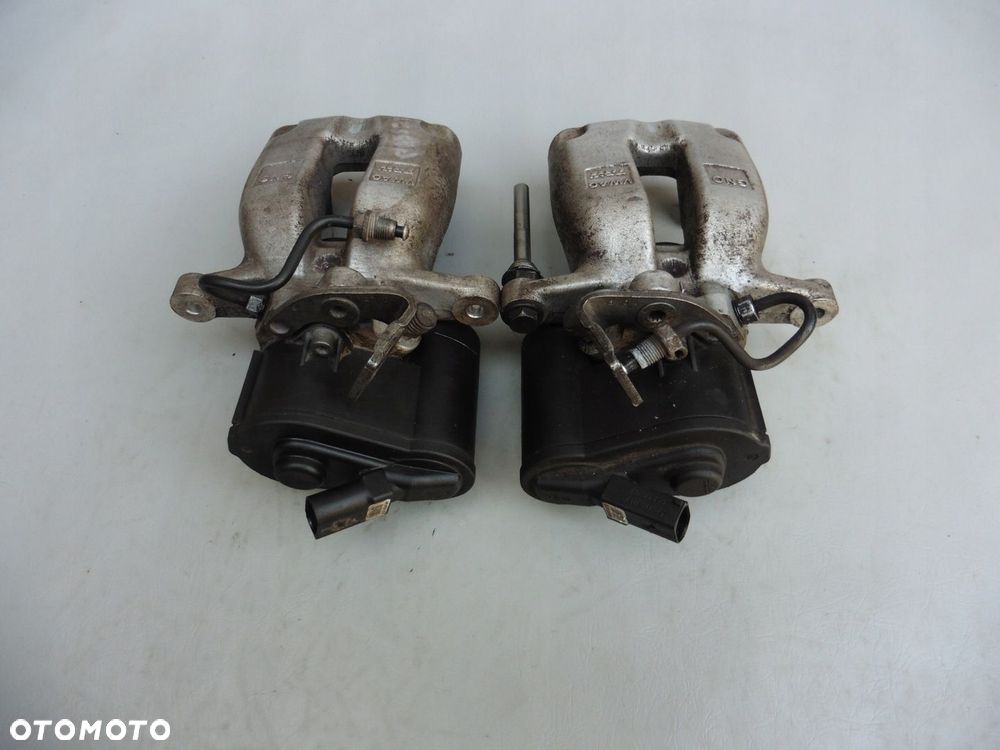 ZACISK HAMULCOWY PRAWY TYŁ VW PASSAT B6 B7 4X4 TRW - 7