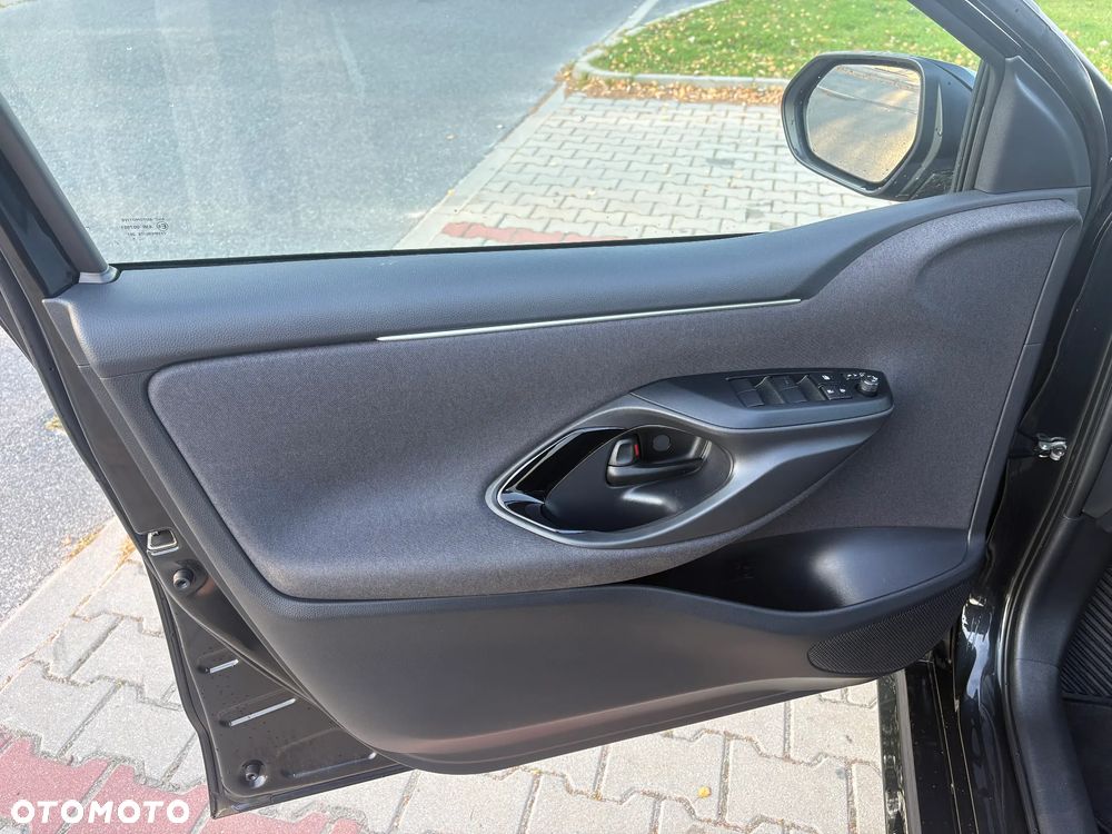 Toyota Yaris Hybrid 1.5 Executive - 13