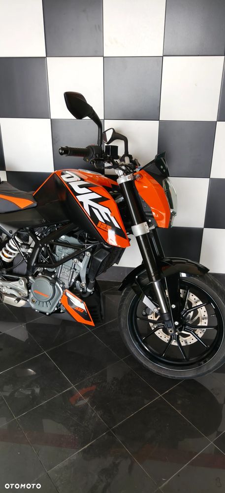 KTM Duke 125 - 22