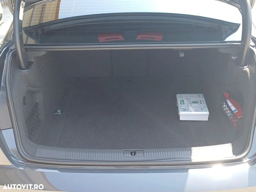 Audi A4 Limuzina - 7