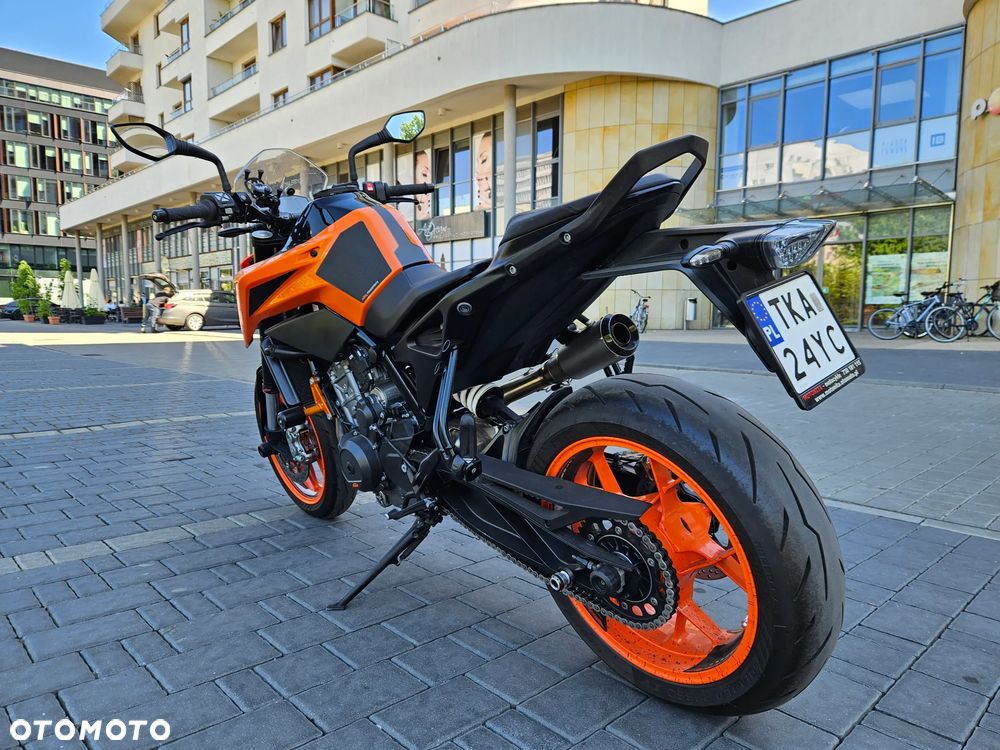 KTM Duke 790 - 21