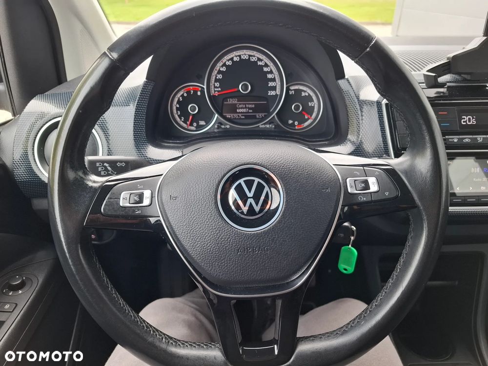 Volkswagen up! - 13