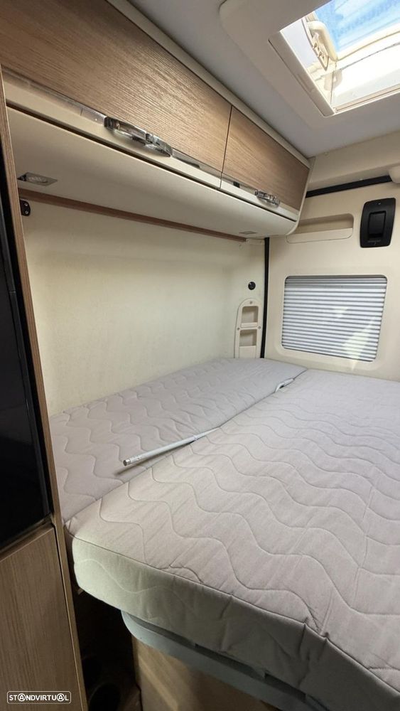 Adria Twin 600 SPT cama transversal - 7