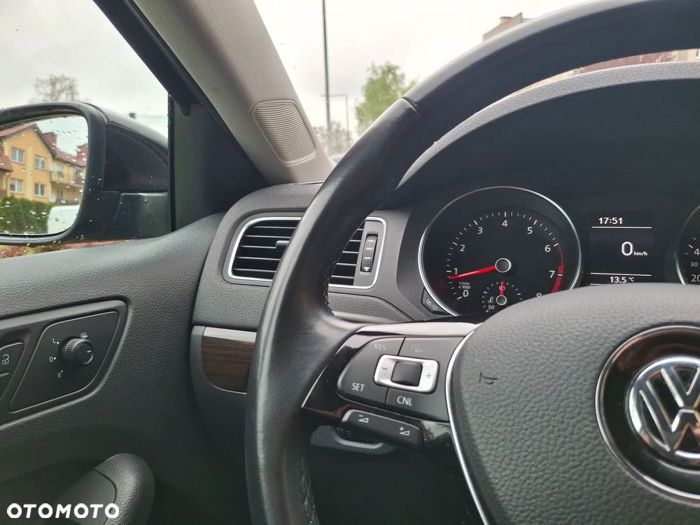 Volkswagen Jetta 1.4 TSI BMT Comfortline - 27