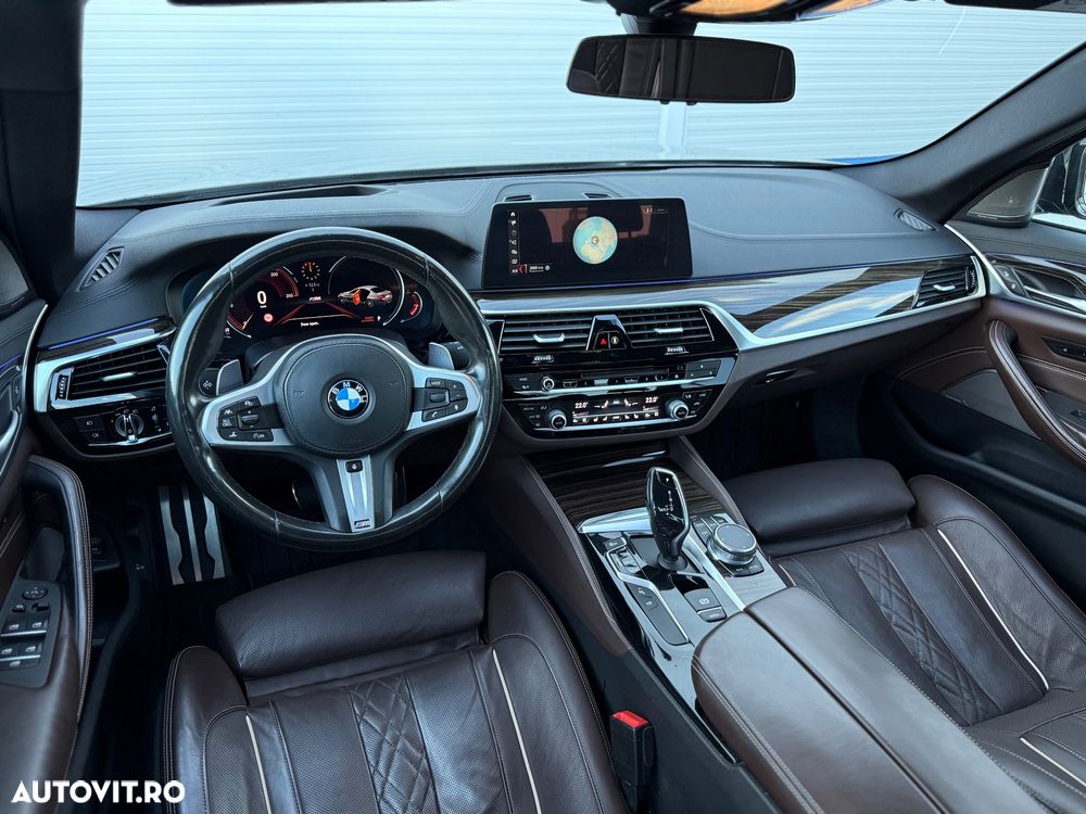 BMW Seria 5 530d xDrive AT - 14