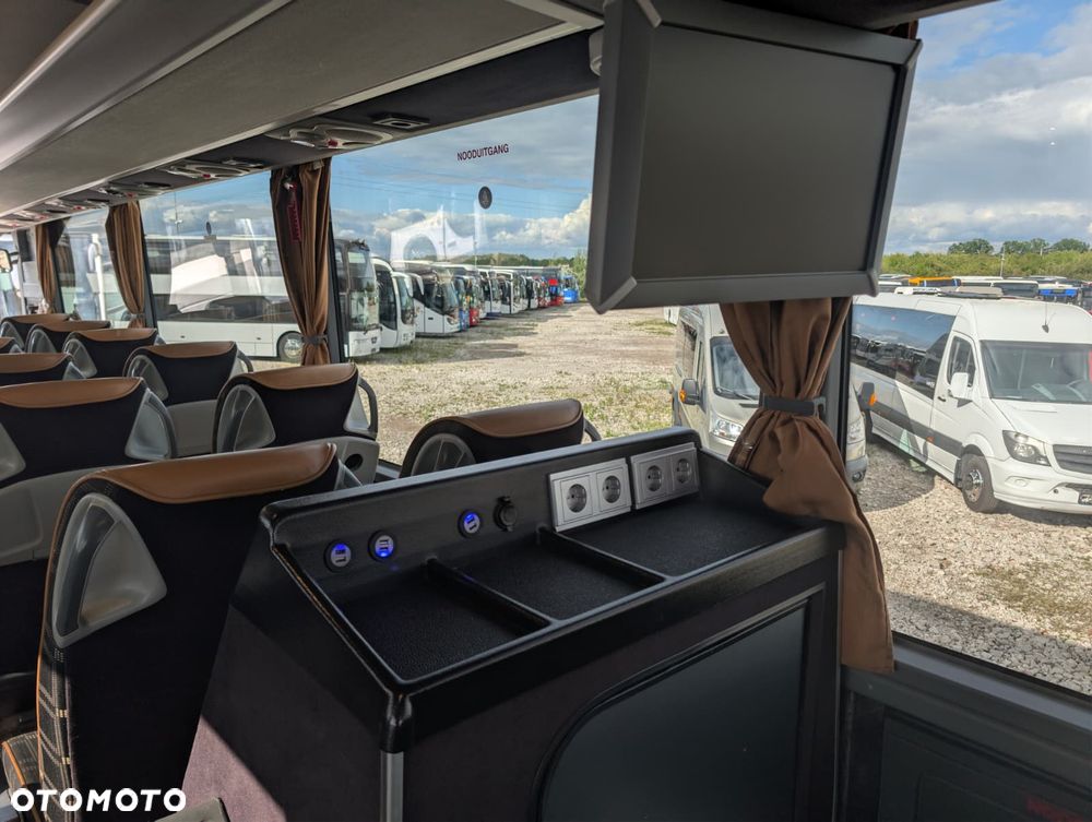 Mercedes-Benz Tourismo - 32