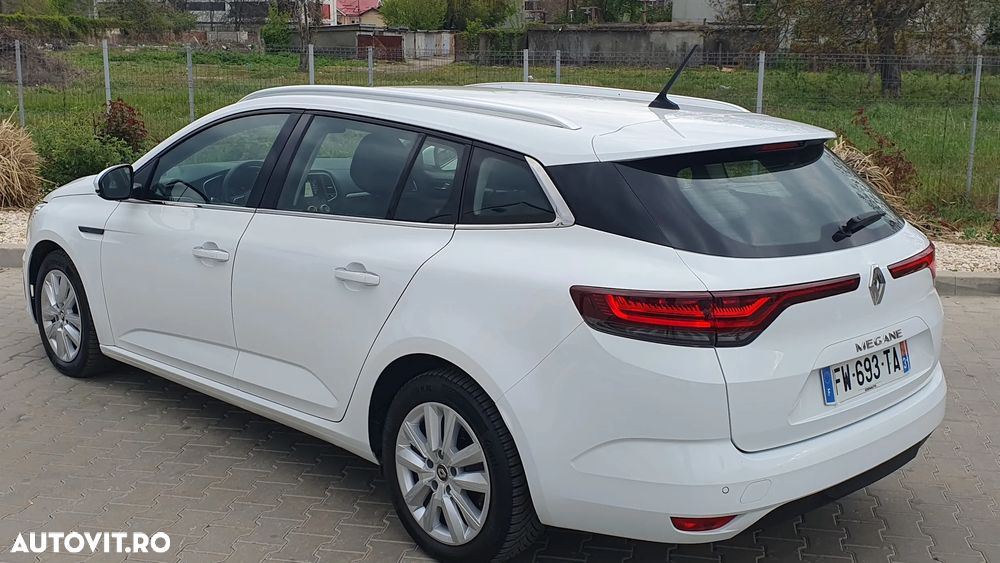 Renault Megane BLUE dCi 115 EDC BUSINESS EDITION - 21