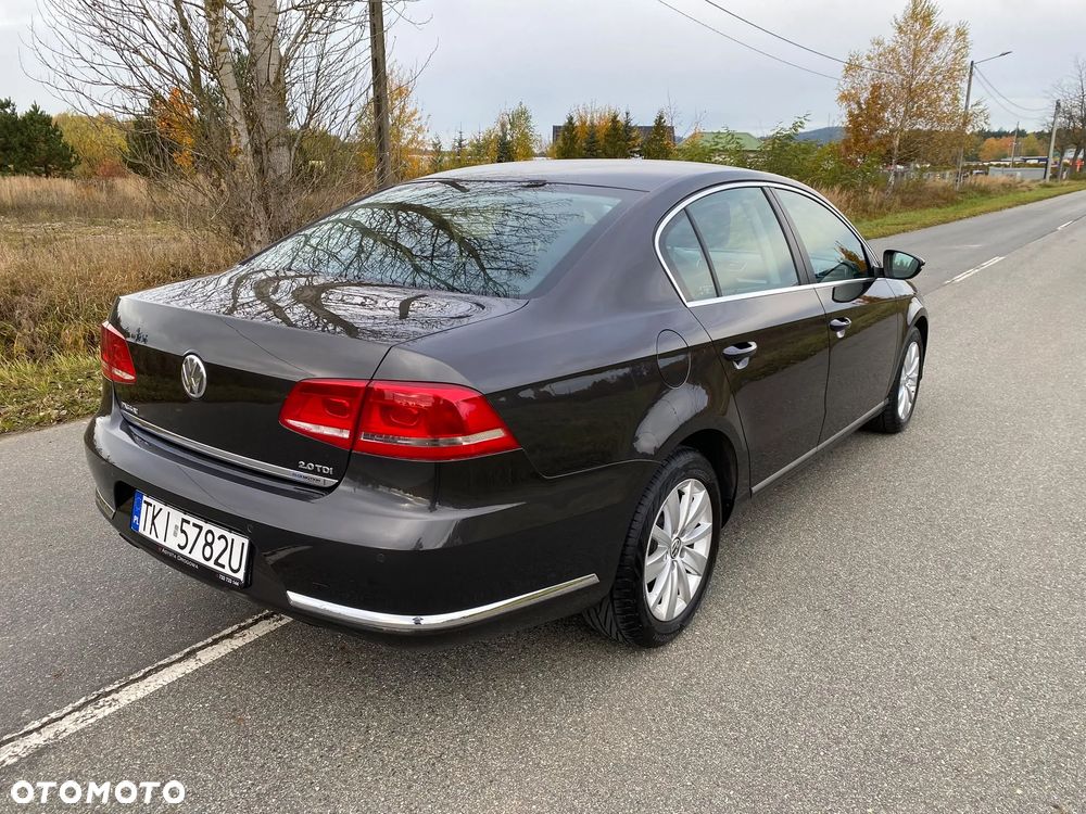 Volkswagen Passat 2011 photo 5
