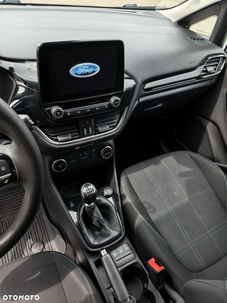 Ford Fiesta - 12