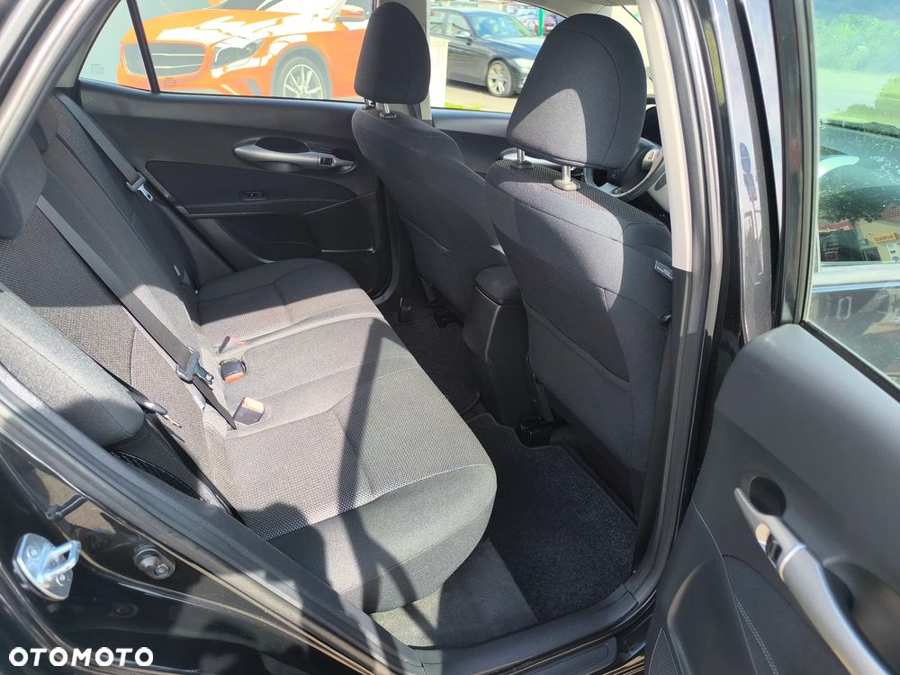 Toyota Auris - 19