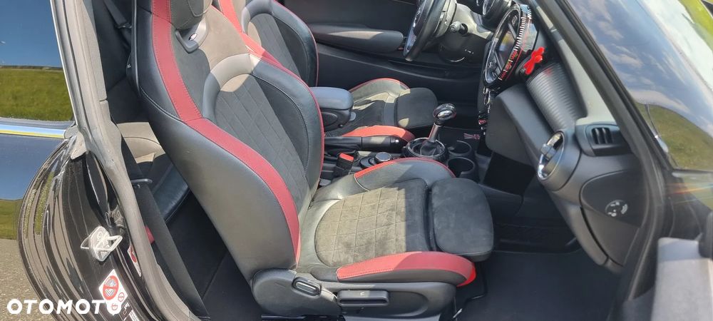 MINI John Cooper Works - 12