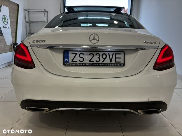 Mercedes-Benz Klasa C 300 4Matic 9G-TRONIC AMG Line - 8