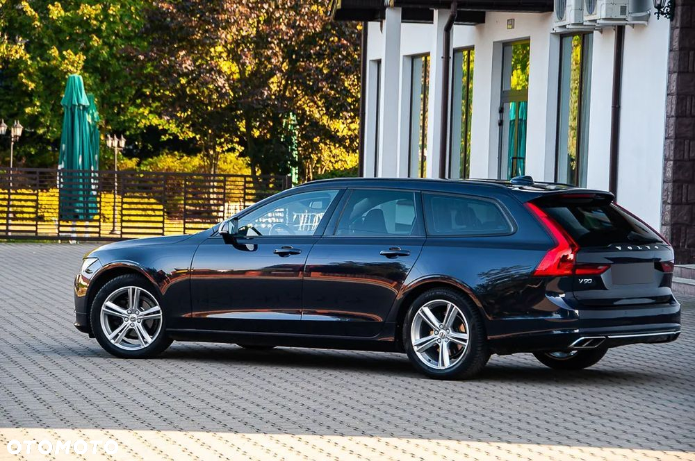 Volvo V90 D3 SCR Momentum - 16