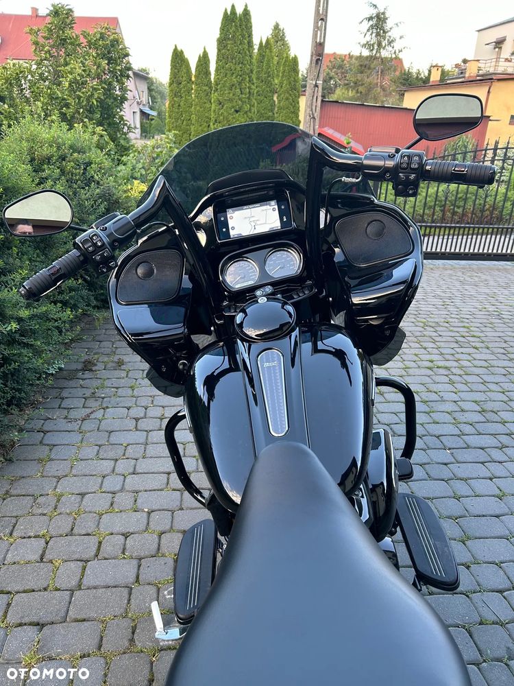 Harley-Davidson Touring Road Glide - 12