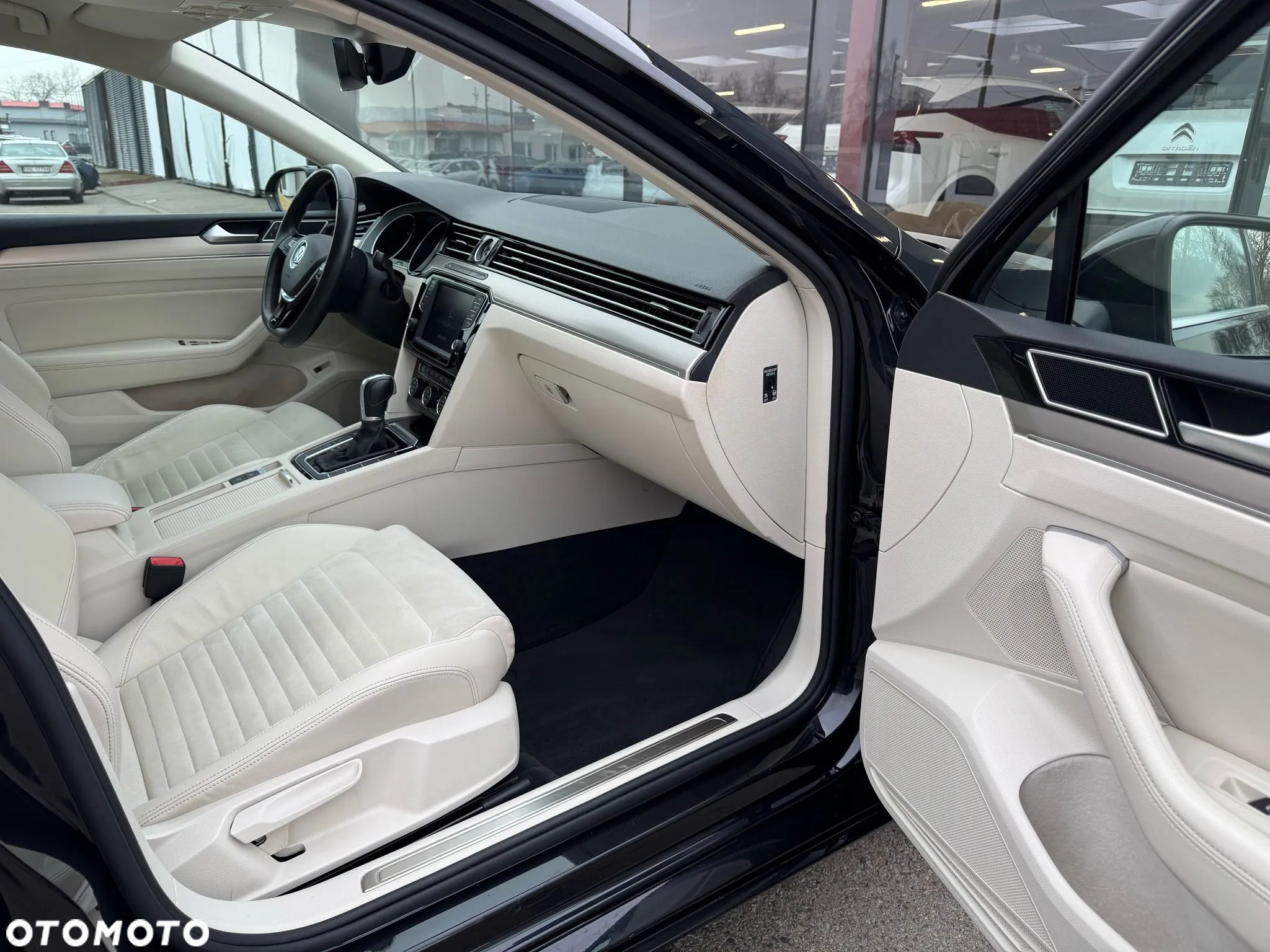 Volkswagen Passat 1.8 TSI BMT Comfortline DSG - 11