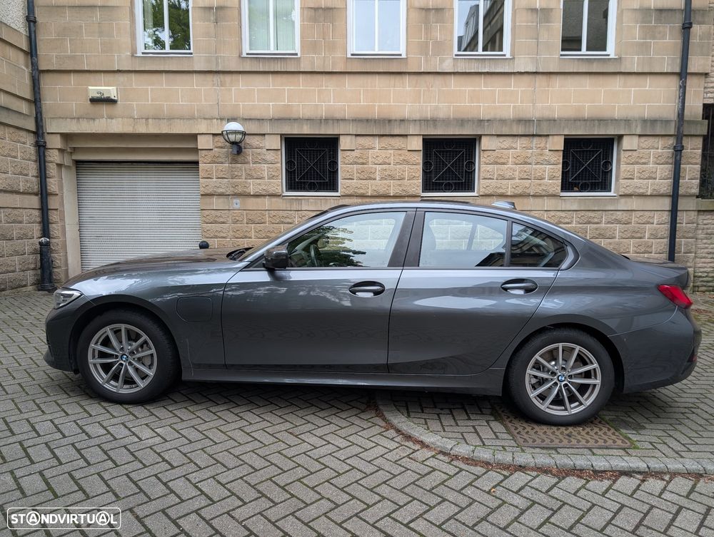 BMW 330 e Corporate Edition Auto - 2