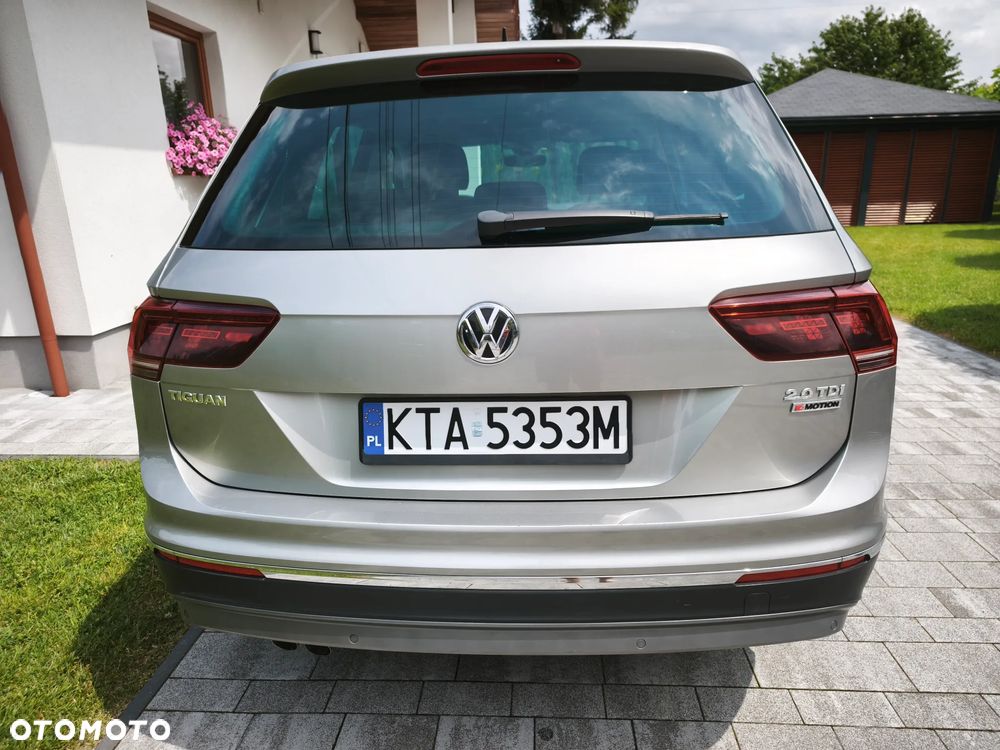 Volkswagen Tiguan 2.0 TDI SCR 4MOTION (BlueMotion Techn.) DSG Trendline - 12
