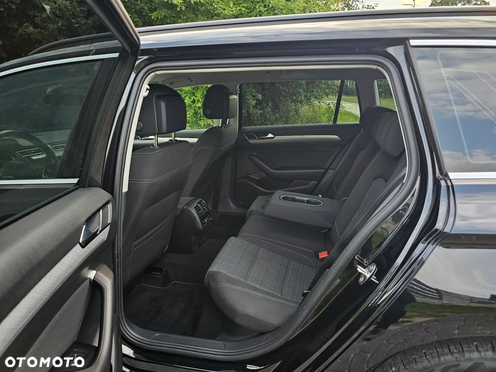 Volkswagen Passat 2.0 TDI (BlueMotion Technology) DSG Highline - 14
