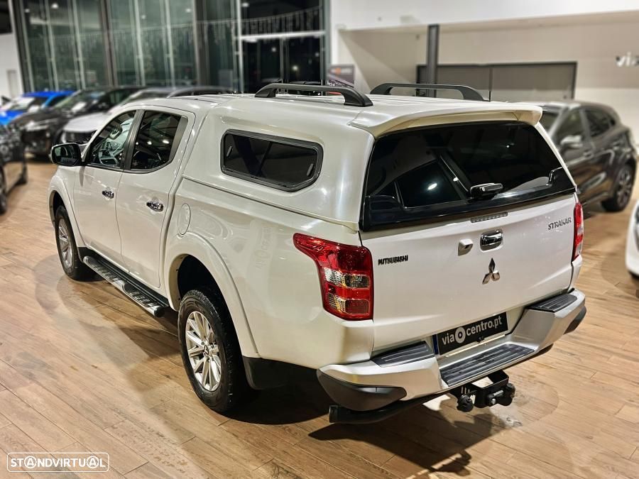 Mitsubishi L200 2.4 DI-D CD Sportbox Strakar 4WD - 4