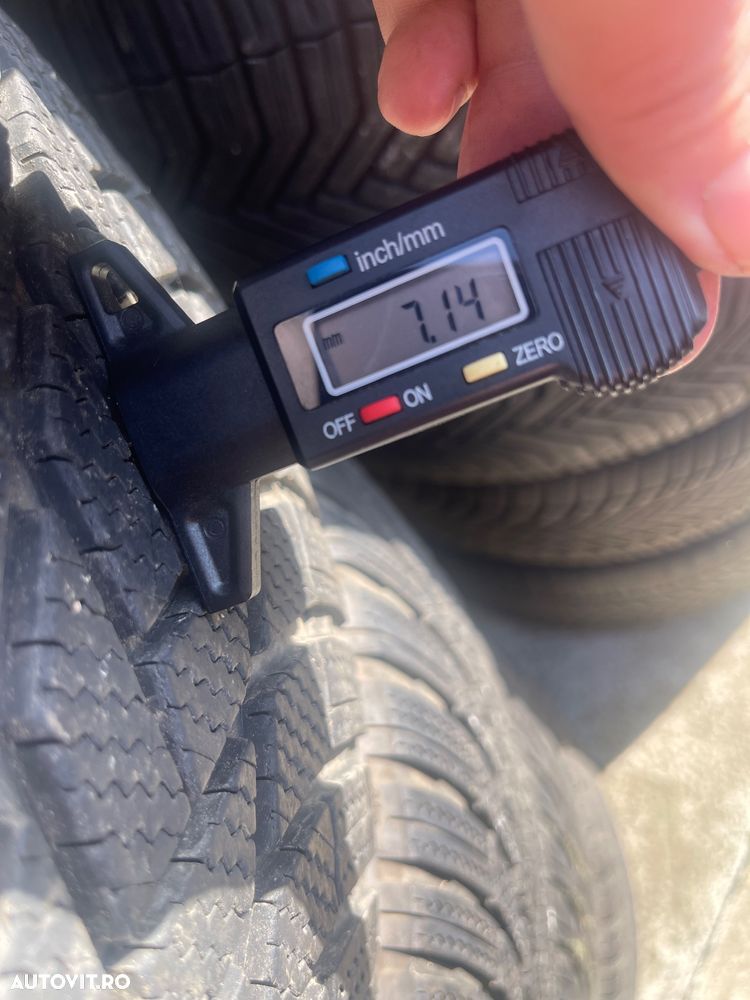 255 40 21 Bridgestone iarnă - 2