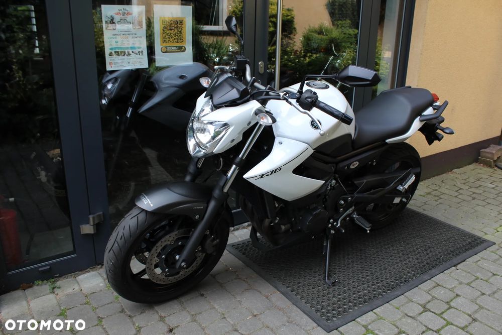 Yamaha XJ - 6