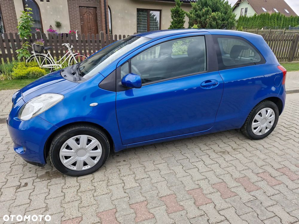Toyota Yaris 1.0 Luna A/C - 2