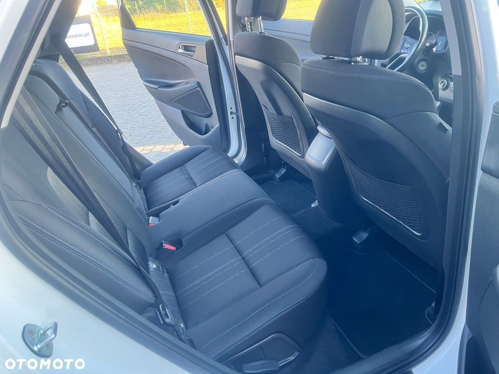 Hyundai Tucson blue 1.7 CRDi 2WD Trend - 13