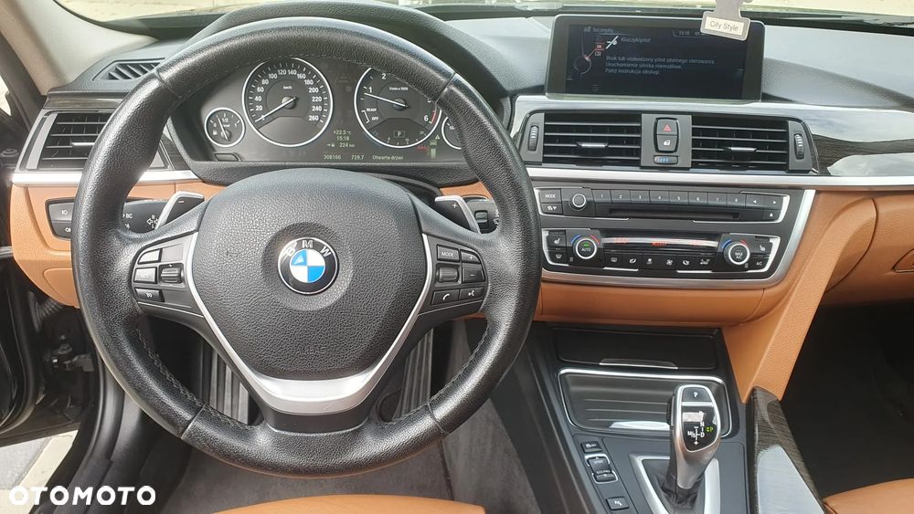 BMW Seria 3 - 34