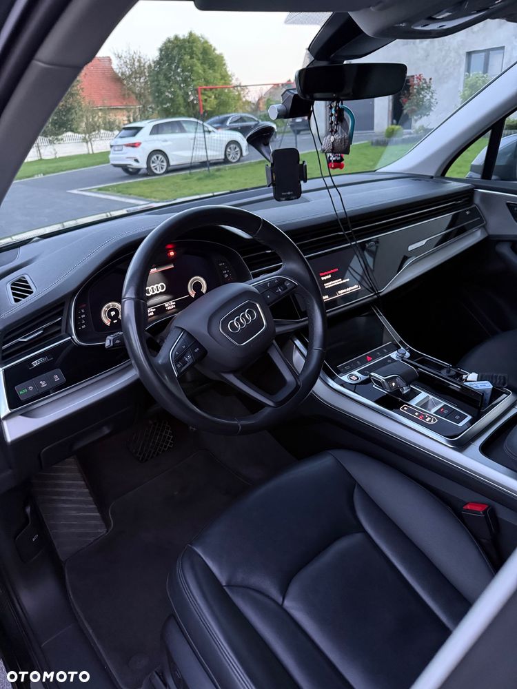 Audi Q7 - 10