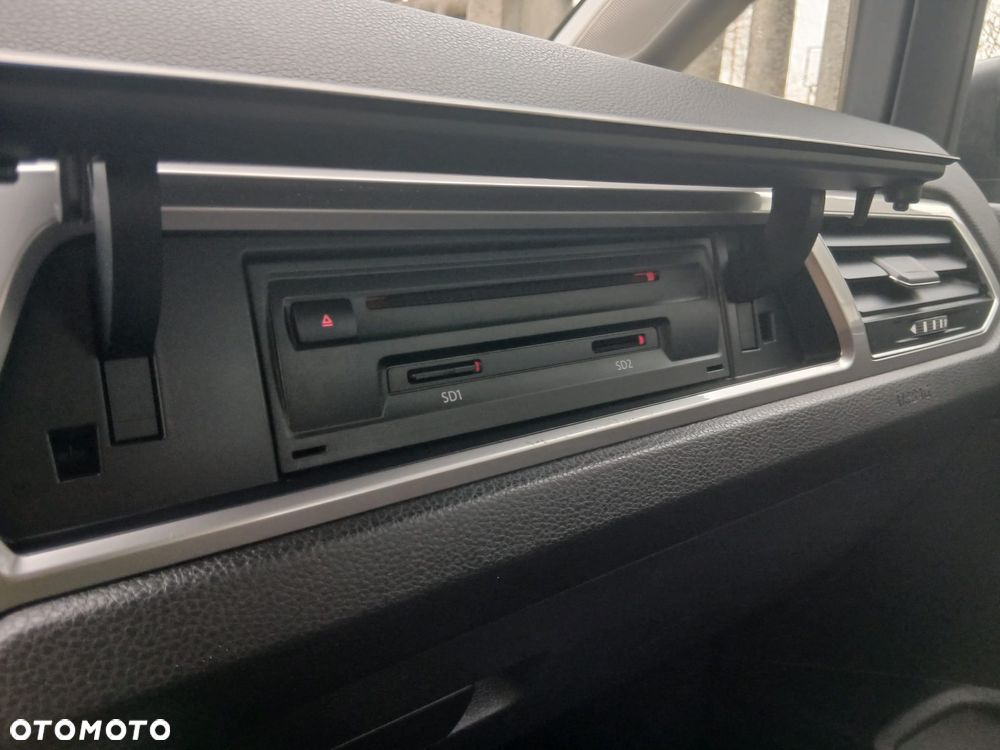 Volkswagen Touran 1.6 TDI BMT Comfortline - 36