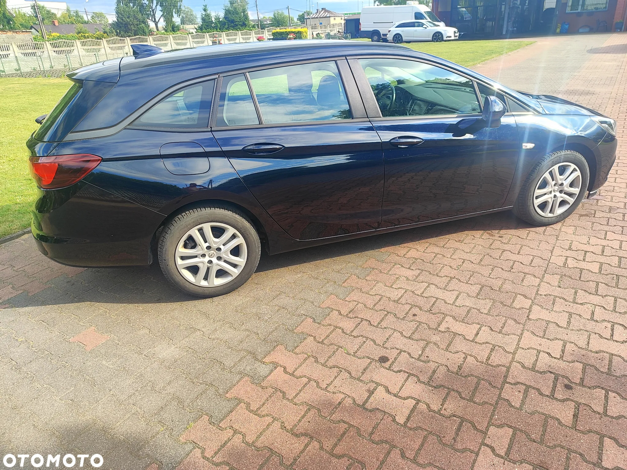 Opel Astra IV 1.6 CDTI Enjoy - 10