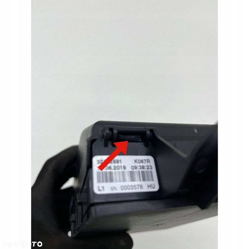 VOLVO V90 S90 SKRZYNKA BEZPIECZNIKÓW 32142591 31682732 - 7