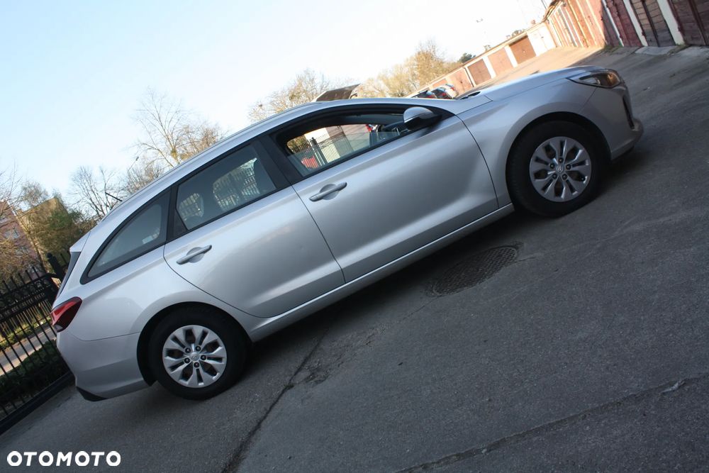 Hyundai i30 1.6 CRDi Premium - 17