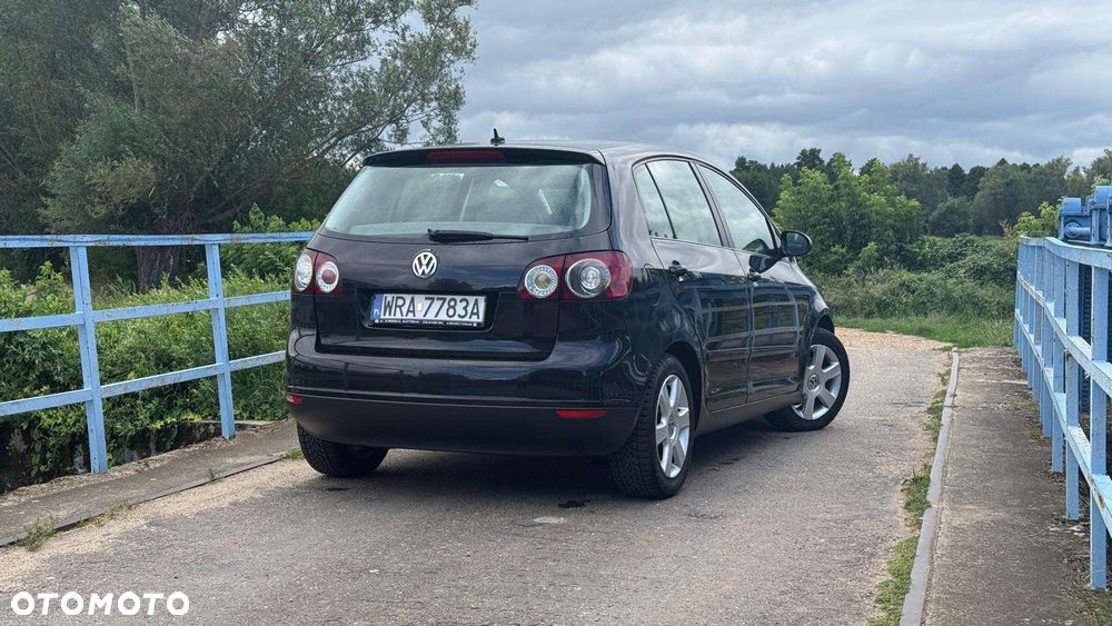 Volkswagen Golf 1.6 Comfortline - 4