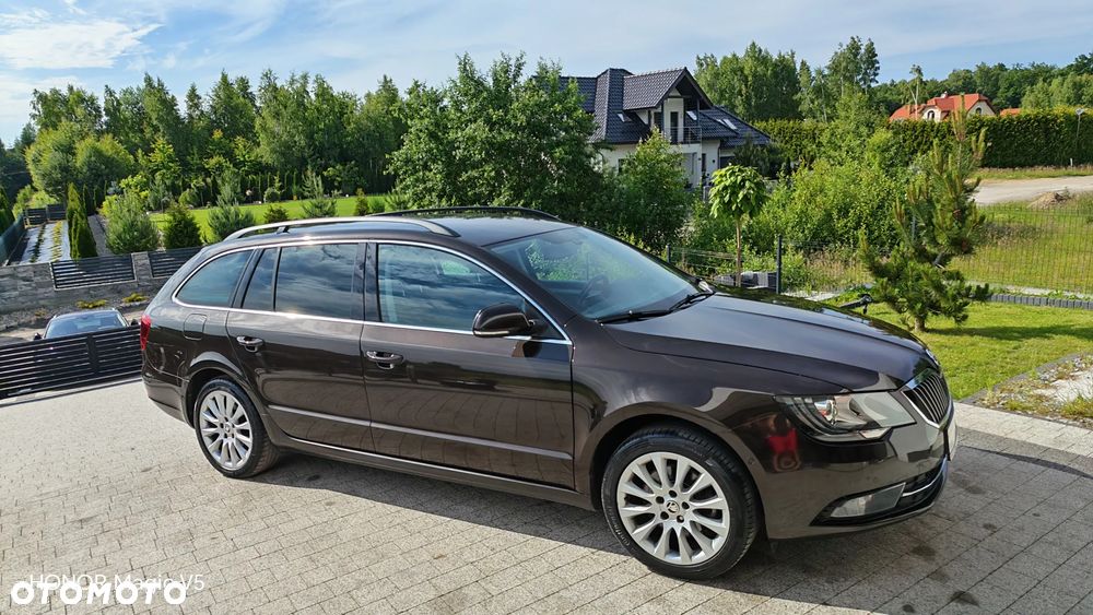 Skoda Superb 2.0 TDI Elegance DSG - 16