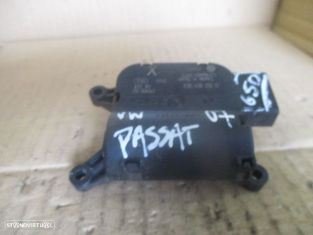 Motor Da Comporta De Sofagem 0132801363 VW PASSAT 2007 VW GOLF 5 2004 VW POLO 2009 VW PASSAT B6 2007 2.0 TDI 140CV 4P AZUL - 1