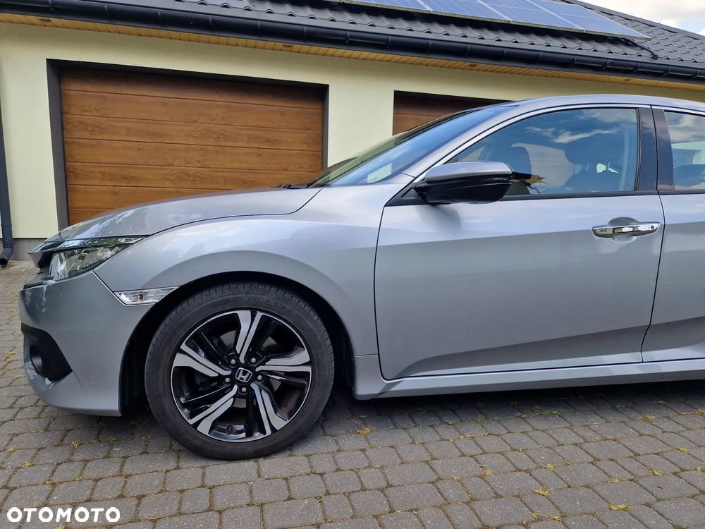 Honda Civic 1.5 T Elegance - 9