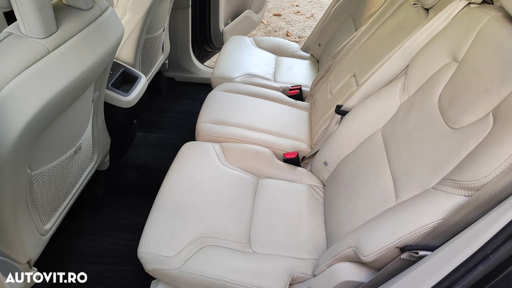 Volvo XC 90 - 3